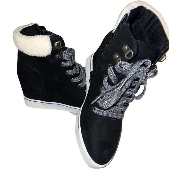 85 Tallia Sherpa Collar Wedge 